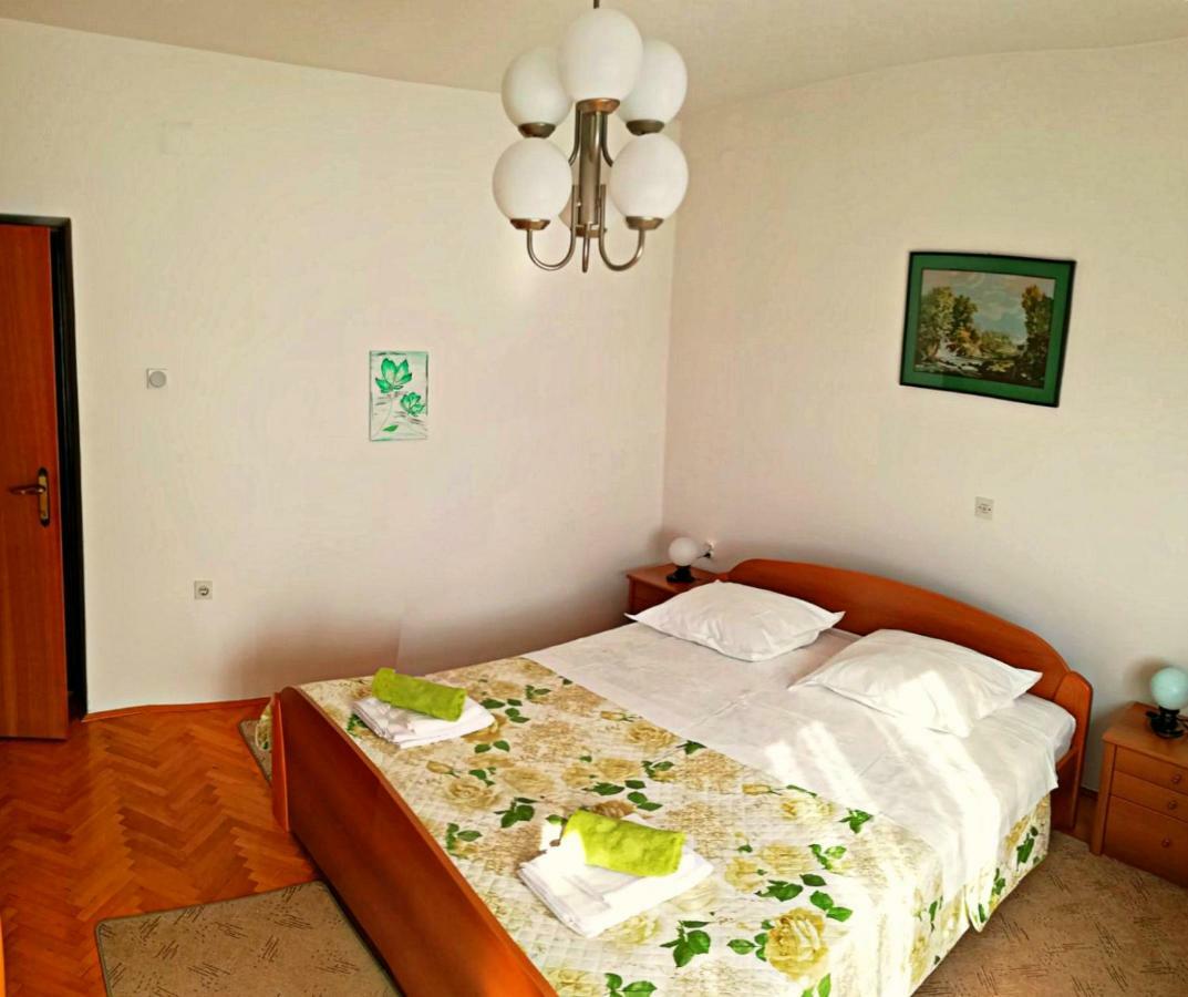 Apartmani Anda โตรกีร์ ภายนอก รูปภาพ