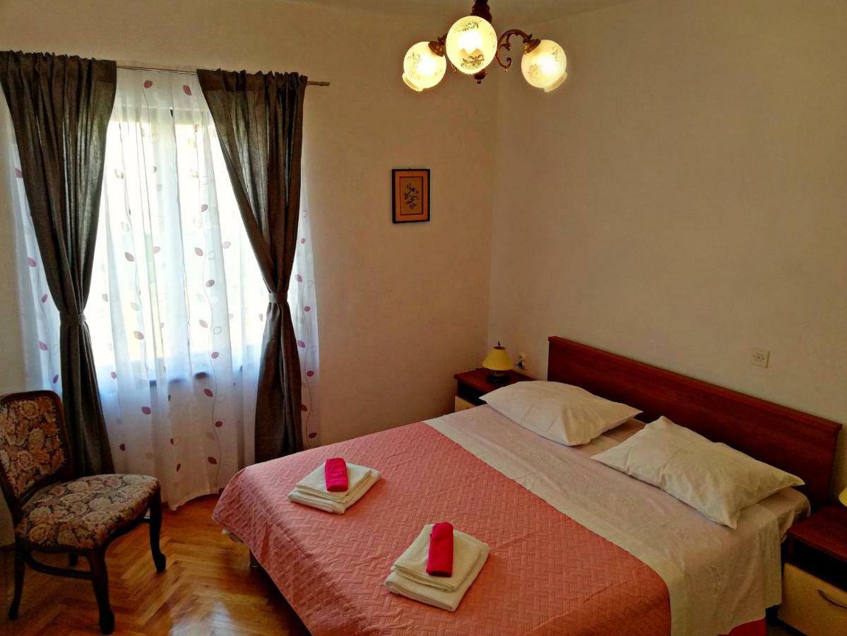 Apartmani Anda โตรกีร์ ภายนอก รูปภาพ
