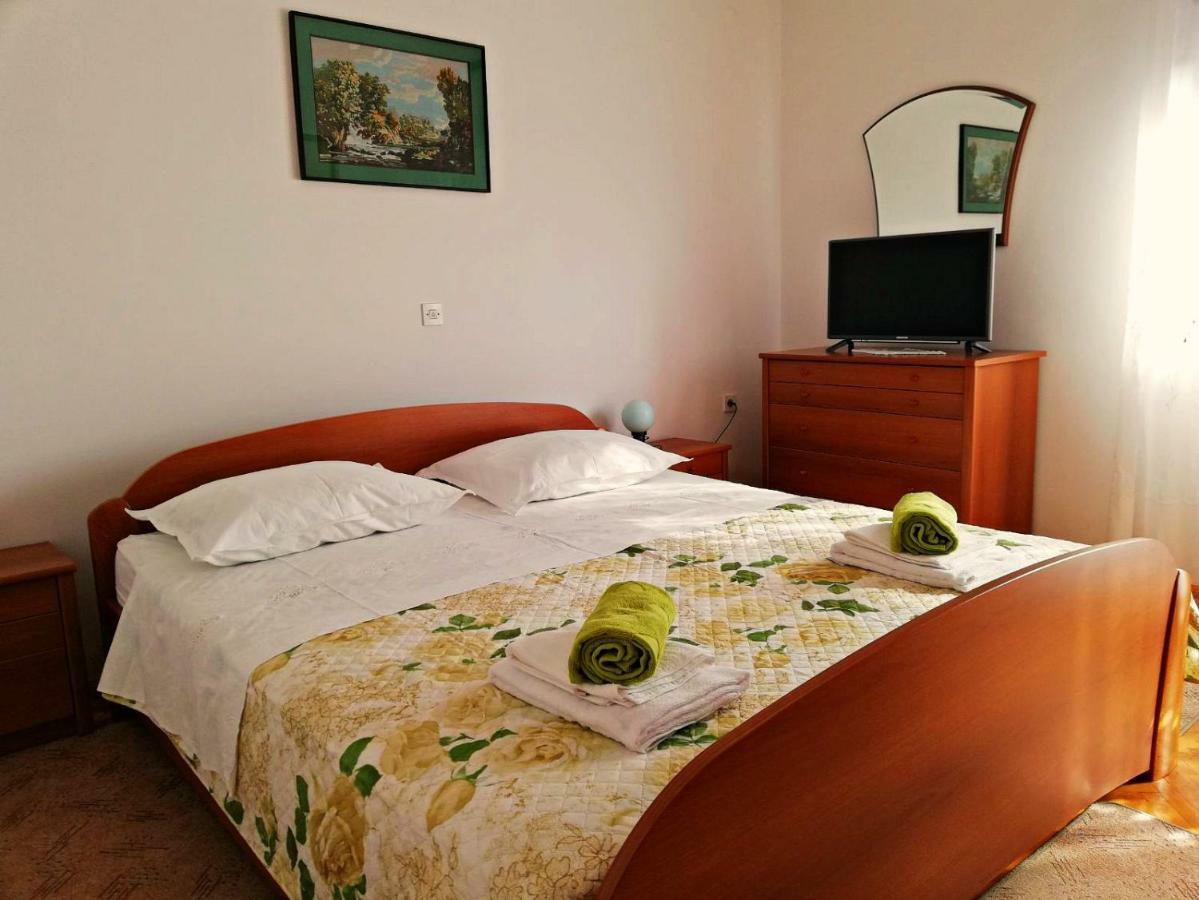 Apartmani Anda โตรกีร์ ภายนอก รูปภาพ